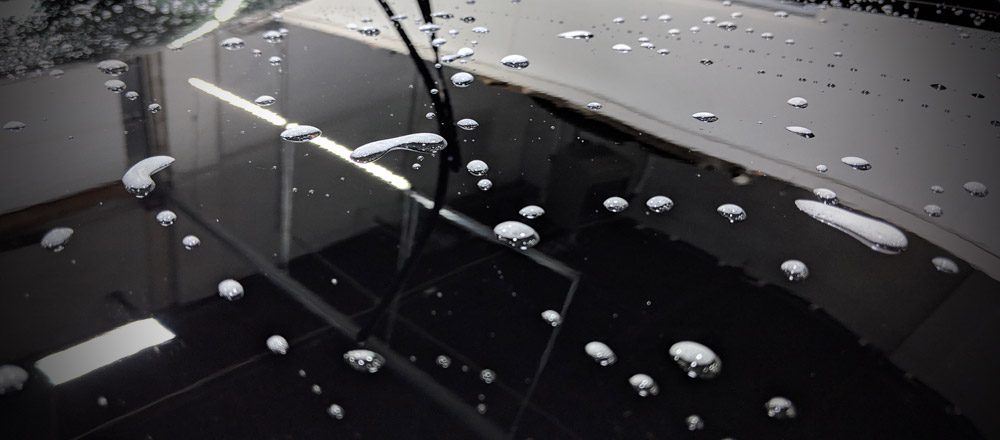 ochrana laku, vodné kvapky, hydrofóbnosť, hydrofóbne vlastností